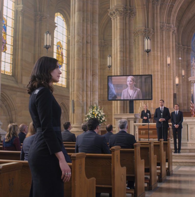 Na pogrzebie mojego taty moja szwagierka ogłosiła, że ​​mój mąż odziedziczy firmę i 600 milionów dolarów. W sali zapadła głucha cisza – a w tej ciszy niemal słyszałam śmiech taty…