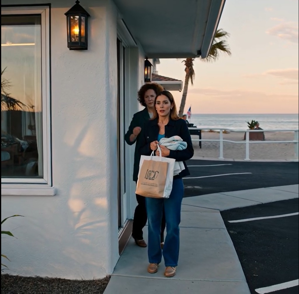 „To teraz dom twojego brata. Nie wchodź!” – warknęła mama. Oddali opłacony apartament na plaży mojemu bratu-narkomanowi – bez pytania. Kiedy się odezwałem, tata rzucił mi butem w twarz. Nic nie powiedziałem. Ale kiedy się wprowadzili… Zrobiłem jedną rzecz, której będą żałować do końca życia.