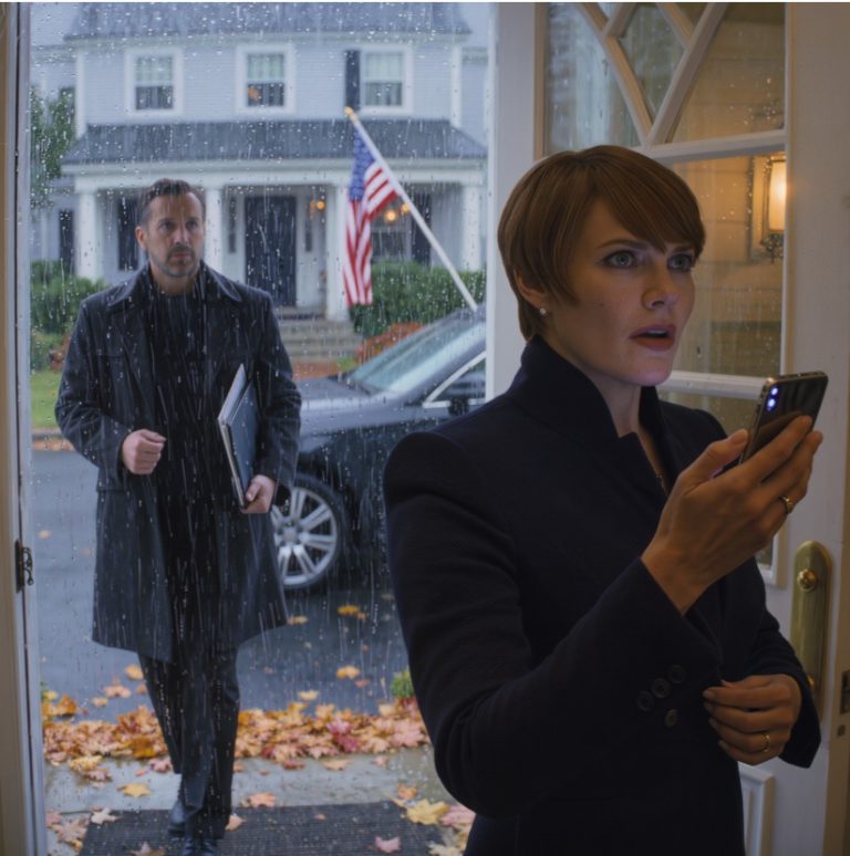 Właśnie wychodziłam z domu na niedzielny brunch u siostry, gdy mój prawnik wysłał mi trzy słowa pisane wielkimi literami: „DZWOŃ TERAZ”. Następna wiadomość zmroziła mi krew w żyłach: „NIE IDŹ”. Niecałe 20 minut później pojawił się z teczką gotową do złożenia w sądzie – dokumentami, w których twierdził, że „nie jestem już w stanie” zarządzać własnym życiem i majątkiem. W tym momencie zdałam sobie sprawę, że brunch nie był pojednaniem. To był pierwszy krok do odebrania mi praw… i przejęcia całego spadku.