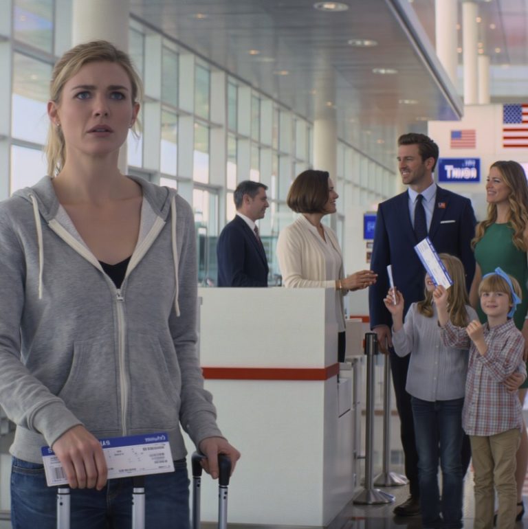 Mama powiedziała: „Nie mamy pieniędzy. Nie stać nas, żeby cię zabrać na wakacje”. Brat zadrwił ze mnie: „Zostań w domu – zaoszczędzisz nam pieniądze”. Ale na lotnisku w Houston zobaczyłem jego syna siedzącego w pierwszej klasie. Nie powiedziałem ani słowa… a dwa tygodnie później już się nie uśmiechali.