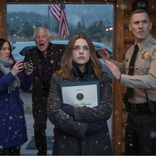 Moja babcia zostawiła mi swój górski domek wart 1 360 000 dolarów… a mężczyzna, który odebrał mi 18 lat, wszedł na odczytywanie testamentu w centrum Denver, jakby wciąż miał prawo do mojego życia, uśmiechając się zbyt gładko, nachylając się, by szepnąć, że zamienimy Willow Creek Mountain w „rodzinny biznes” — jakby dekadę milczenia można było wymazać jednym podpisem i uściskiem dłoni.Moja babcia zostawiła mi swój górski domek wart 1 360 000 dolarów… a mężczyzna, który odebrał mi 18 lat, wszedł na odczytywanie testamentu w centrum Denver, jakby wciąż miał prawo do mojego życia, uśmiechając się zbyt gładko, nachylając się, by szepnąć, że zamienimy Willow Creek Mountain w „rodzinny biznes” — jakby dekadę milczenia można było wymazać jednym podpisem i uściskiem dłoni.