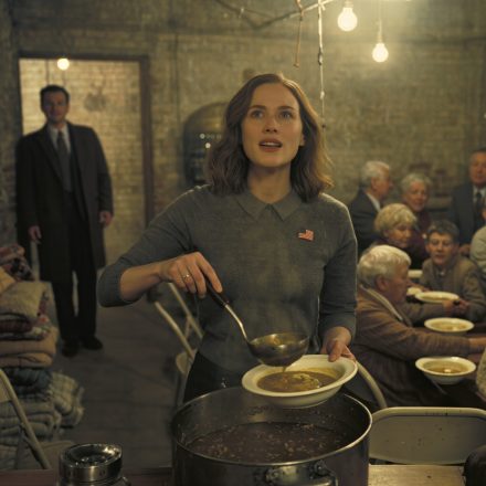 Noc, w której poszedł za swoją gospodynią w deszcz i znalazł jedyne miejsce, którego jego moc nie mogła dotknąć