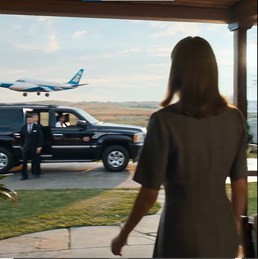 Moja siostra ciągle nazywała moją pracę „po prostu pracą rządową” — a potem oficjalny odrzutowiec wylądował niedaleko naszego spotkania