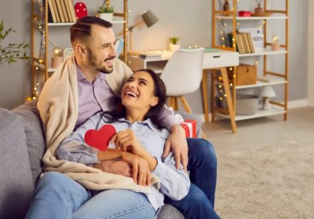 Motyle w brzuchu to początek: Jak budować dojrzałą miłość?