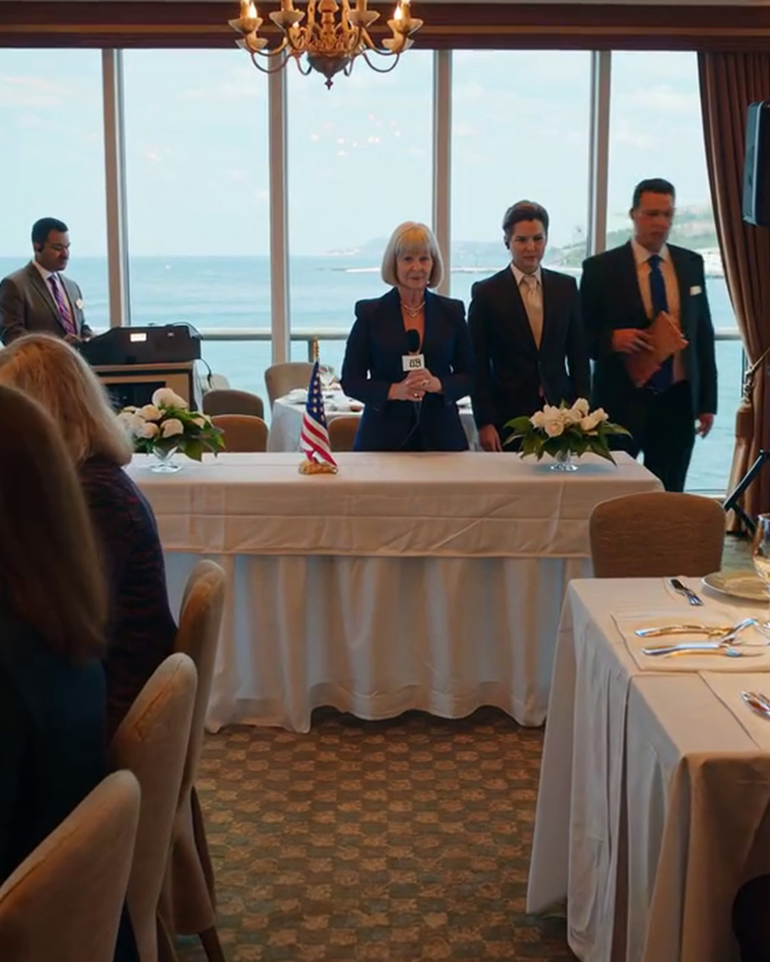 W dniu moich urodzin mój syn oznajmił przed gośćmi: „Daję mojej mamie możliwość zamieszkania w małym mieszkaniu, które wynająłem!”