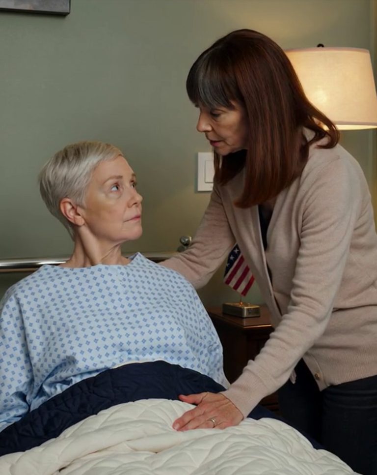 Zostawili mnie z „nieprzytomną” matką. Otworzyła oczy