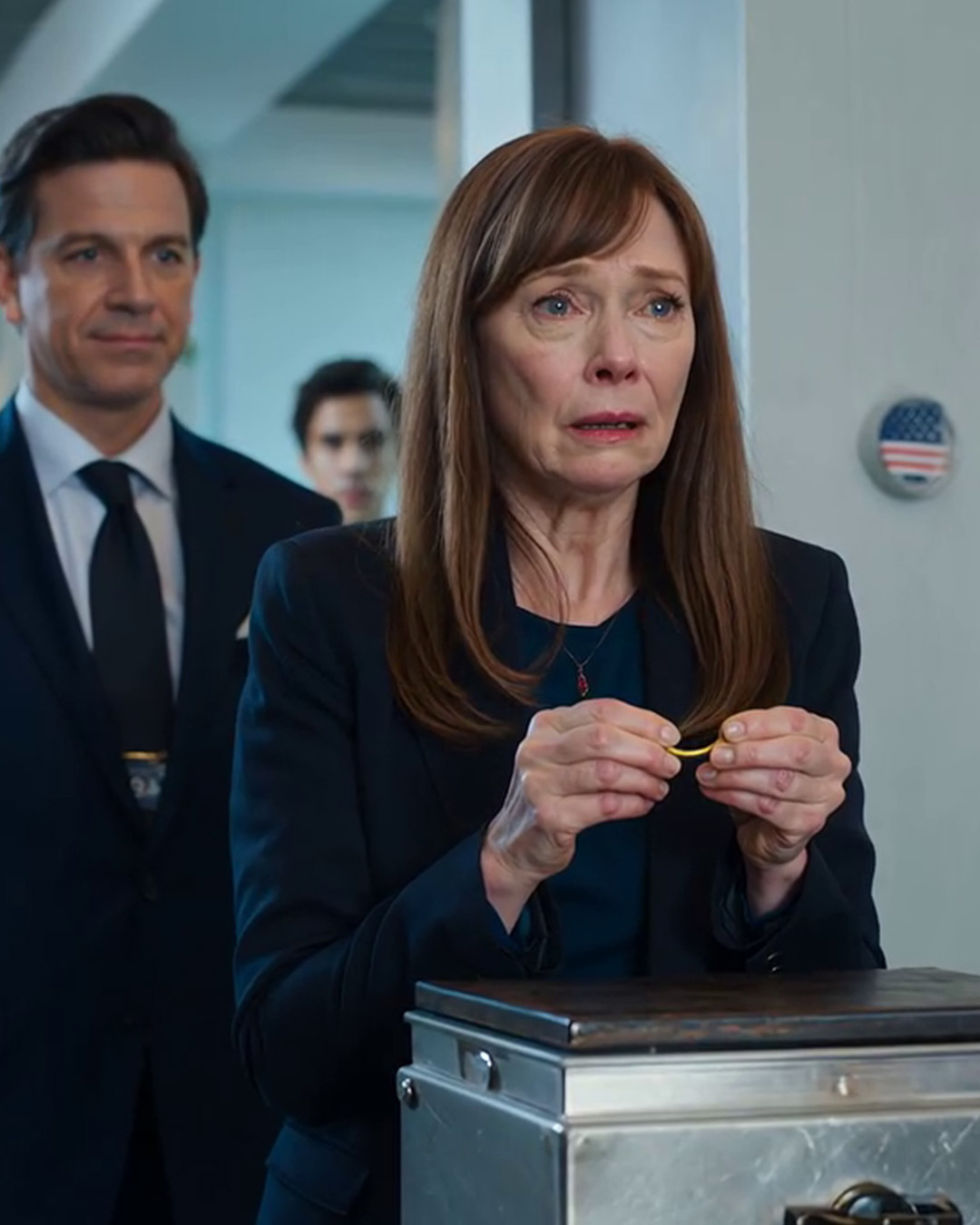 Przez 38 lat mój mąż chodził do banku w każdy wtorek. Kiedy zmarł, w końcu dowiedziałam się, dlaczego – i mój świat legł w gruzach.